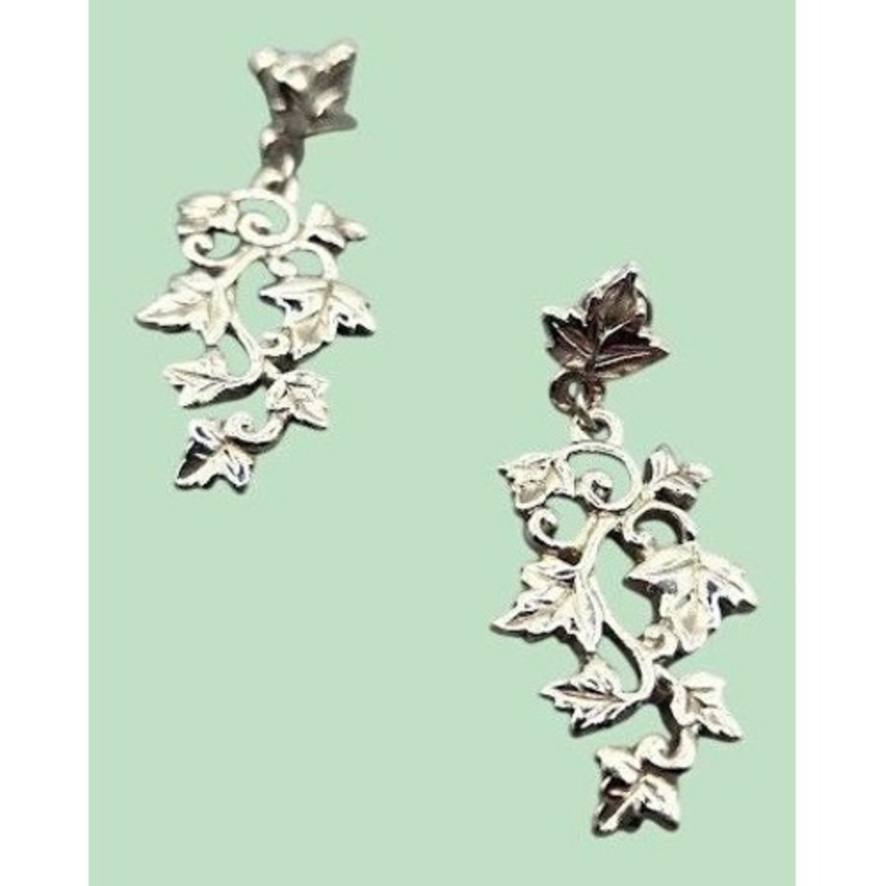 Avon Earrings Silver Tone Leaf Motif Vintage 90s Dangle Drop Ivy Vine
